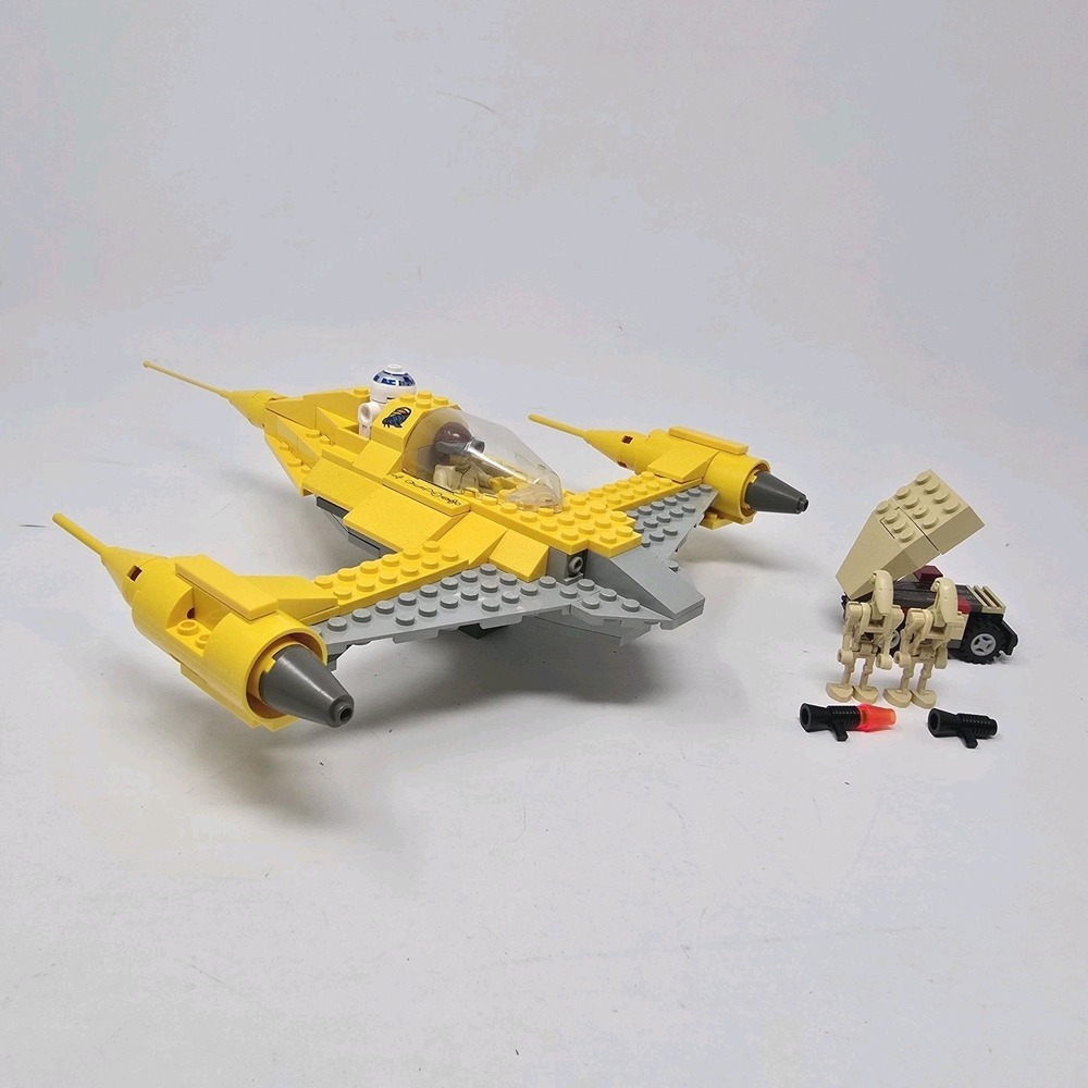 LEGO Star Wars: Naboo Fighter (7141) 95% Complete Minifigures